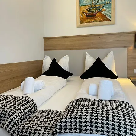 Ascona Frisch Renoviert In Bester Lage, Nahe Autobahn, Kurpark Und Classica 3* Bad Krozingen