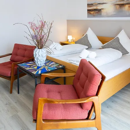 Hotel Ascona Frisch Renoviert In Bester Lage, Nahe Autobahn, Kurpark Und Classica 3*