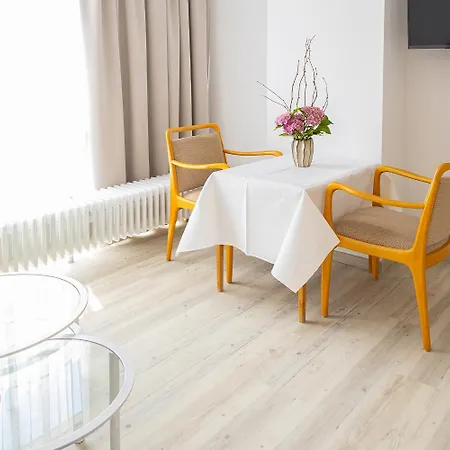 Ascona Frisch Renoviert In Bester Lage, Nahe Autobahn, Kurpark Und Classica מלון 3*