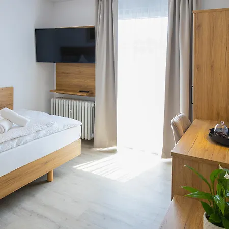 Ascona Frisch Renoviert In Bester Lage, Nahe Autobahn, Kurpark Und Classica Ξενοδοχείο 3*