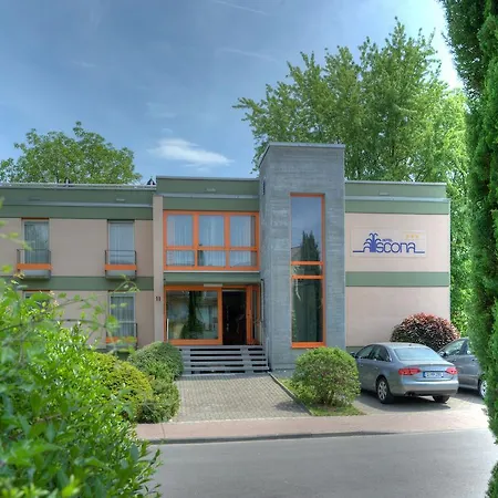 מלון Ascona באד קרוצינגן