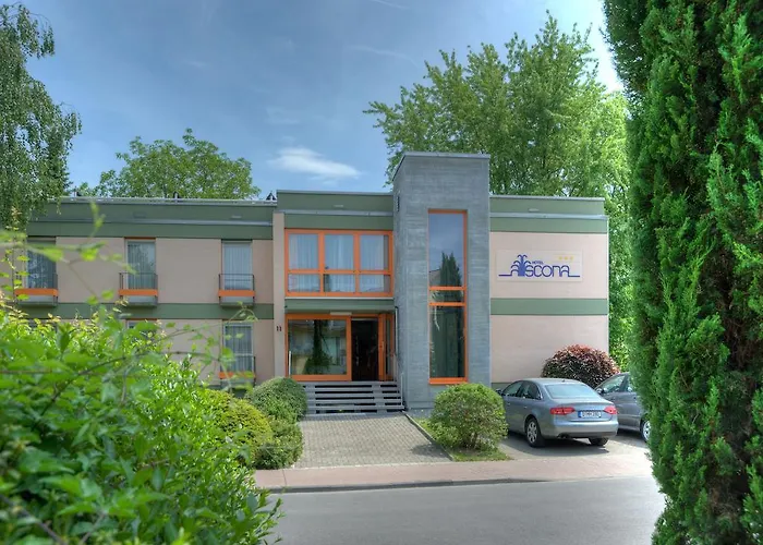 Отель Ascona Бад-Кроцинген