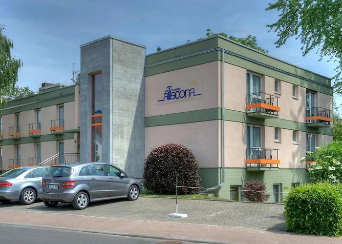 阿斯科纳酒店 巴特克罗青根